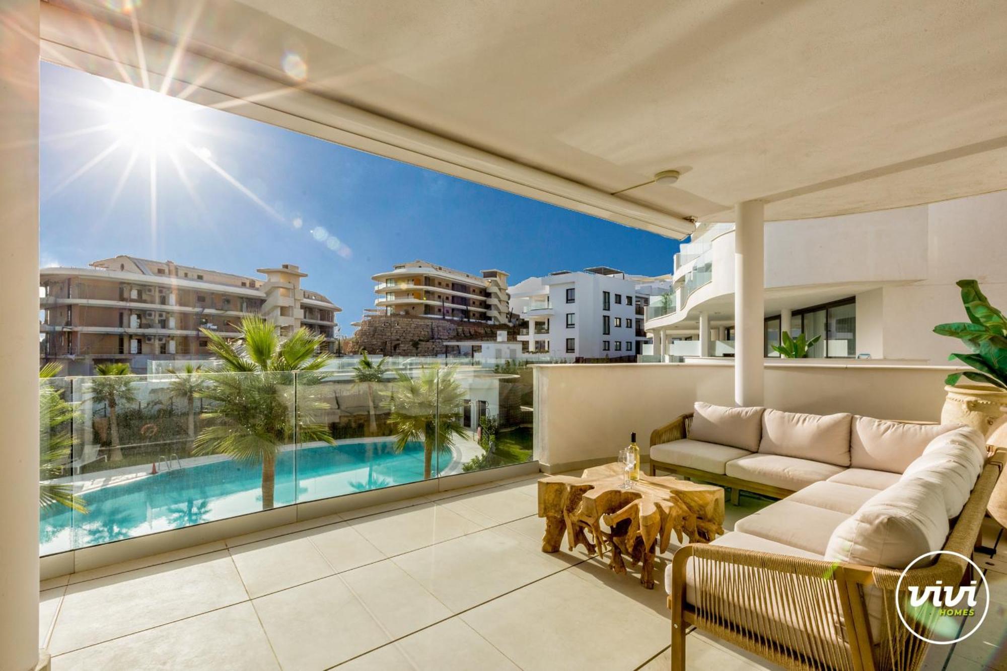 Vivi Homes - Terra Higueron Luxury, Terrace & Pool *